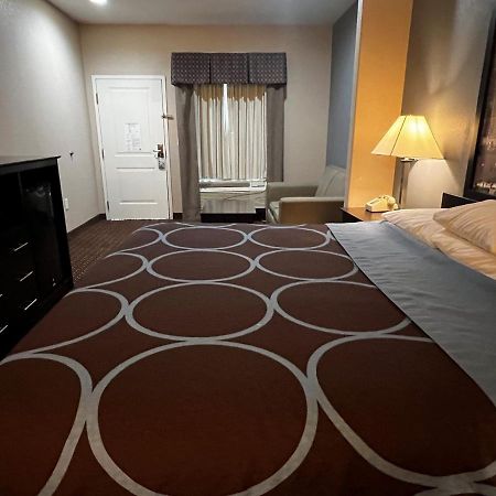 Super 8 By Wyndham Center Motel Екстериор снимка