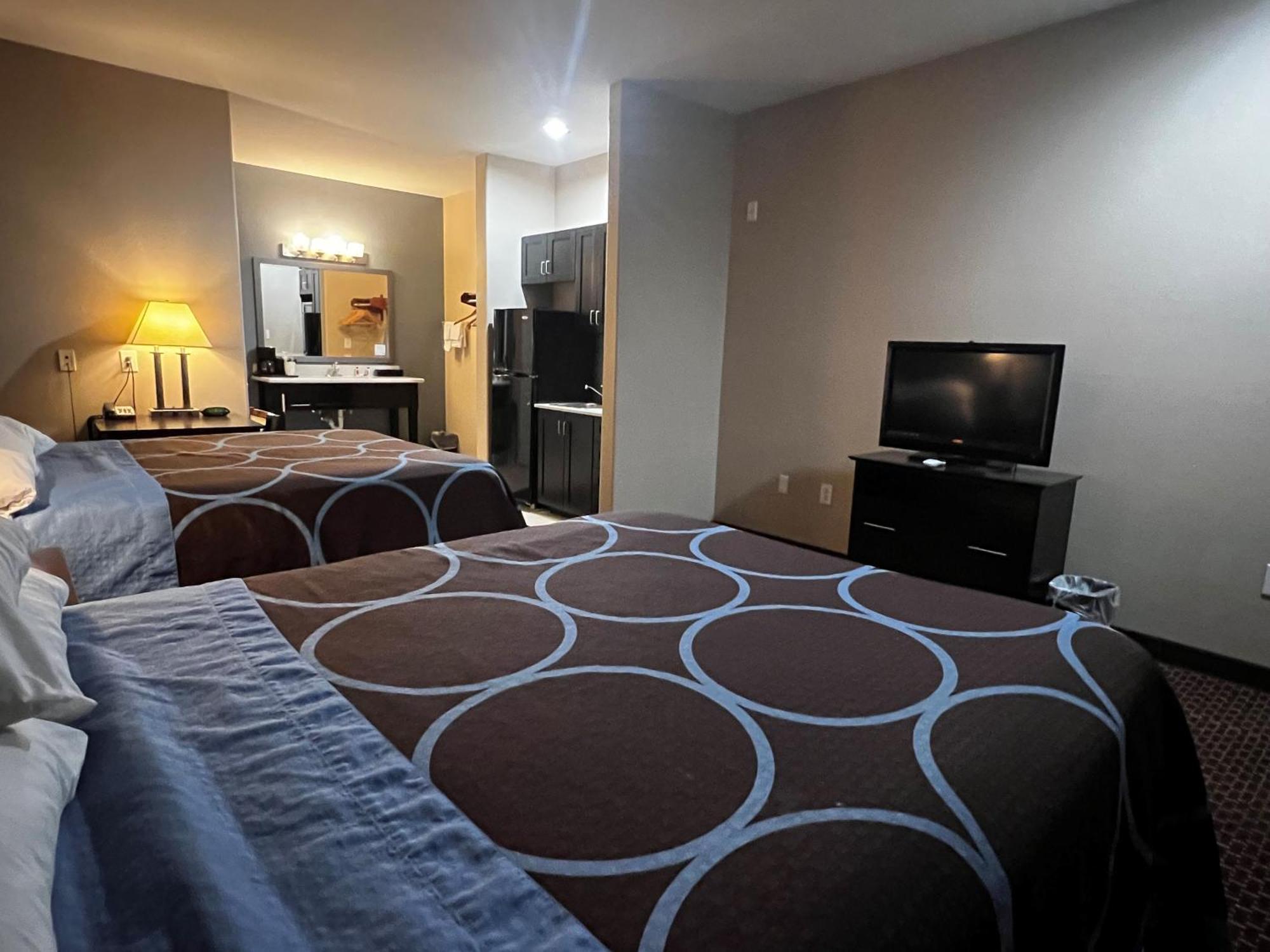 Super 8 By Wyndham Center Motel Екстериор снимка