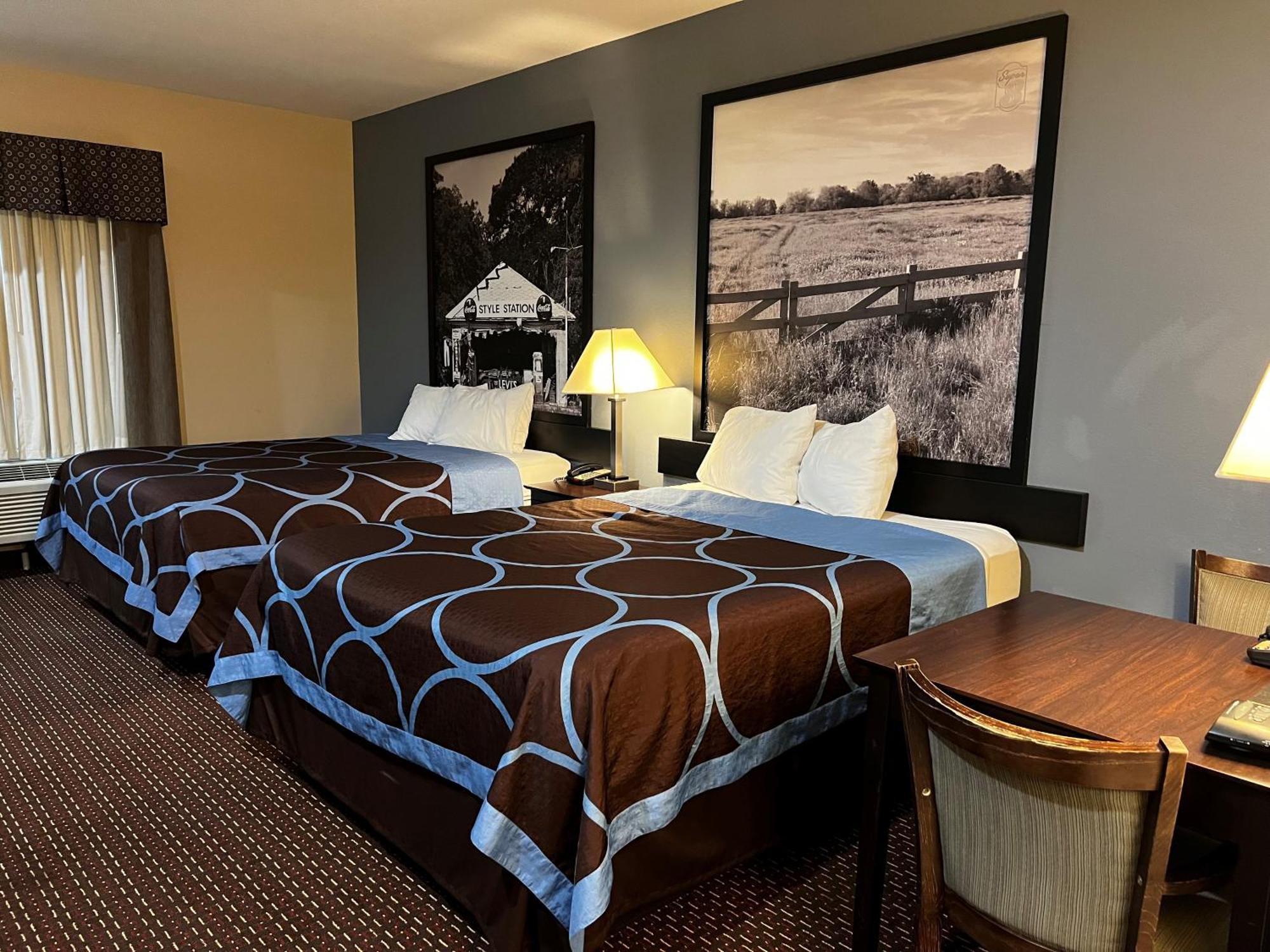 Super 8 By Wyndham Center Motel Екстериор снимка